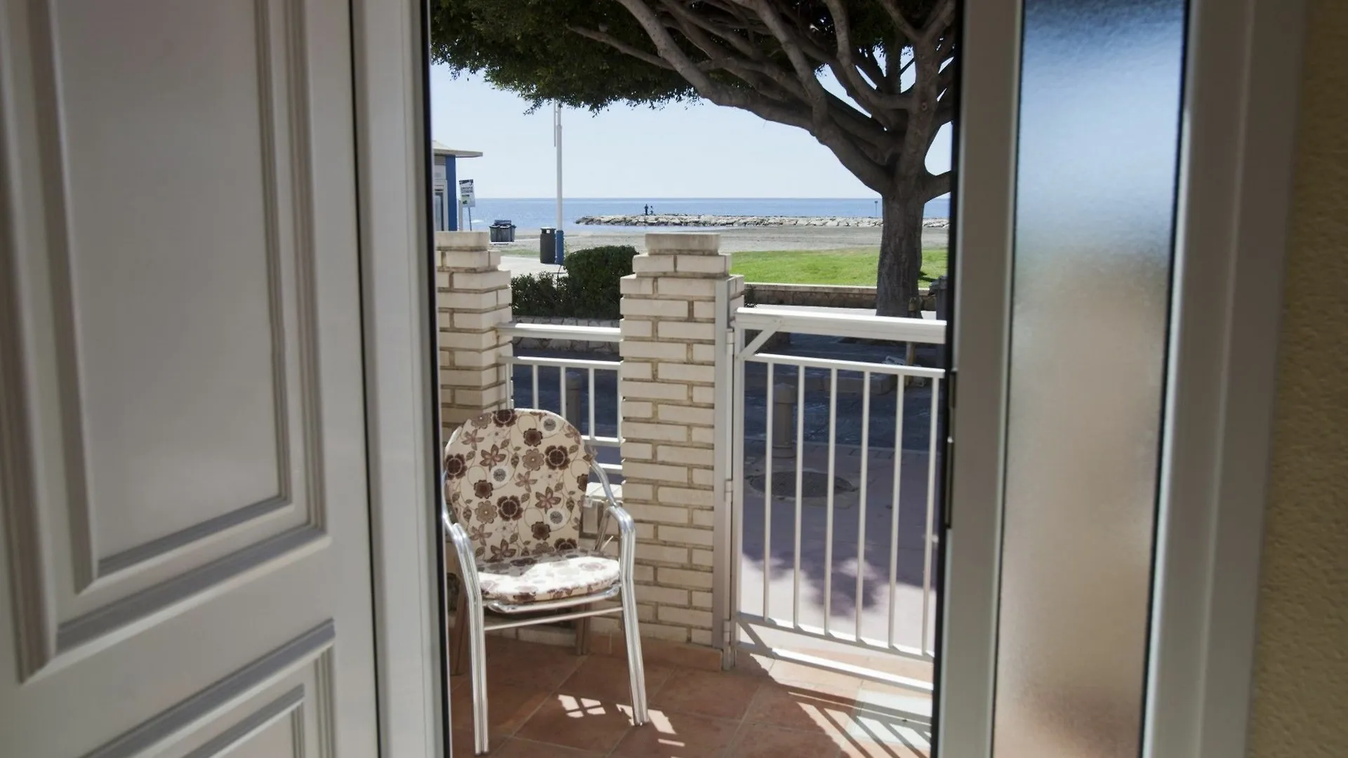 Aunt Antonia Beach House Apartment Malaga